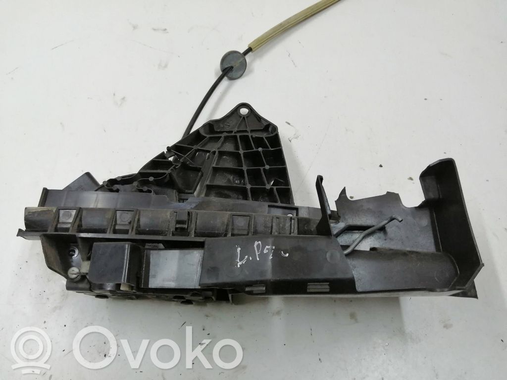 Ford Focus Front door lock 