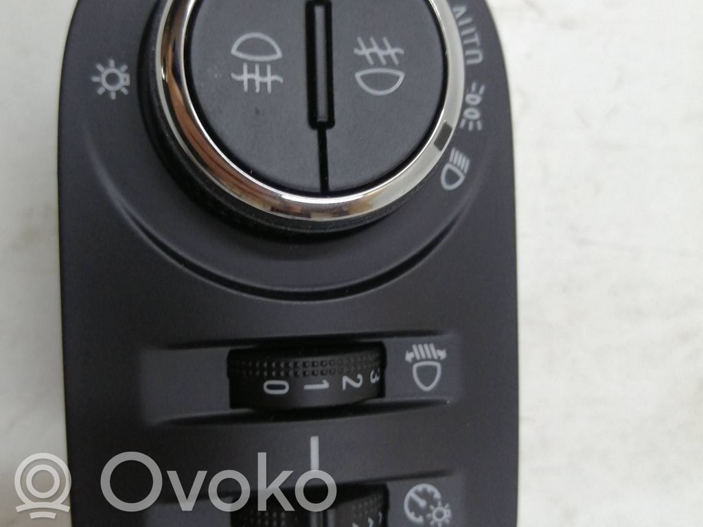Opel Corsa F Light module LCM 
