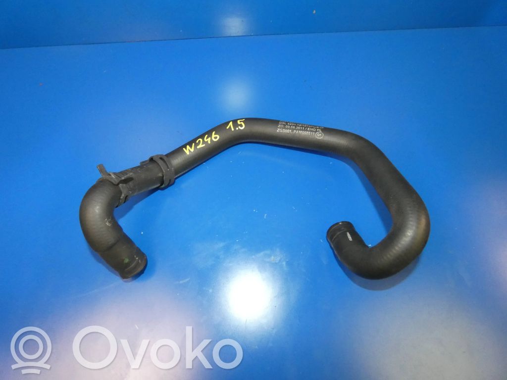 Mercedes-Benz B W246 W242 Tubo flessibile del liquido di raffreddamento del motore 