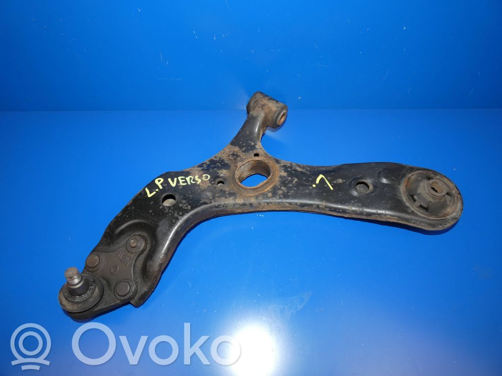 Toyota Verso Front lower control arm/wishbone 