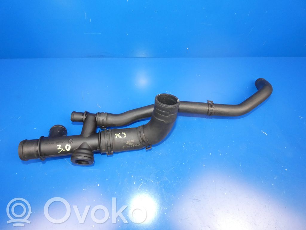 Jaguar XJ X351 Tubo flessibile del liquido di raffreddamento del motore 