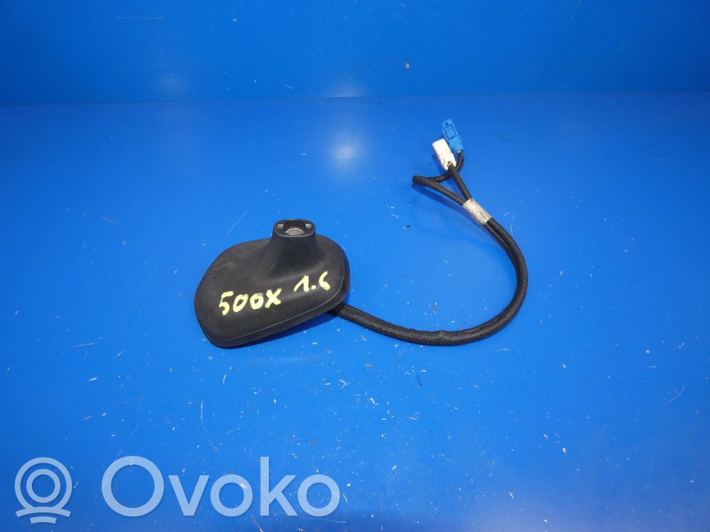 Fiat 500X Antena radiowa 