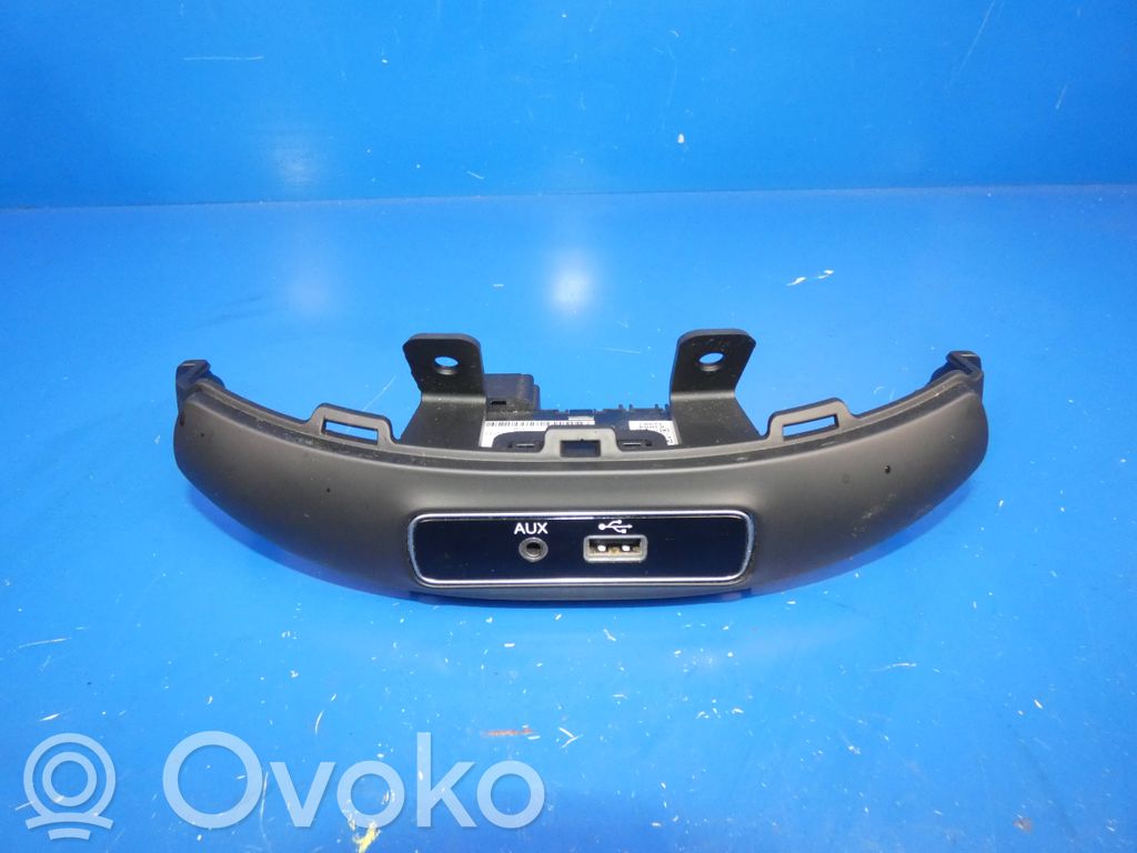 Fiat 500X Priză USB 