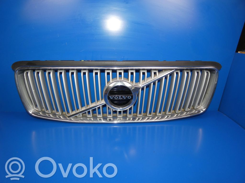 Volvo XC90 Etusäleikkö 