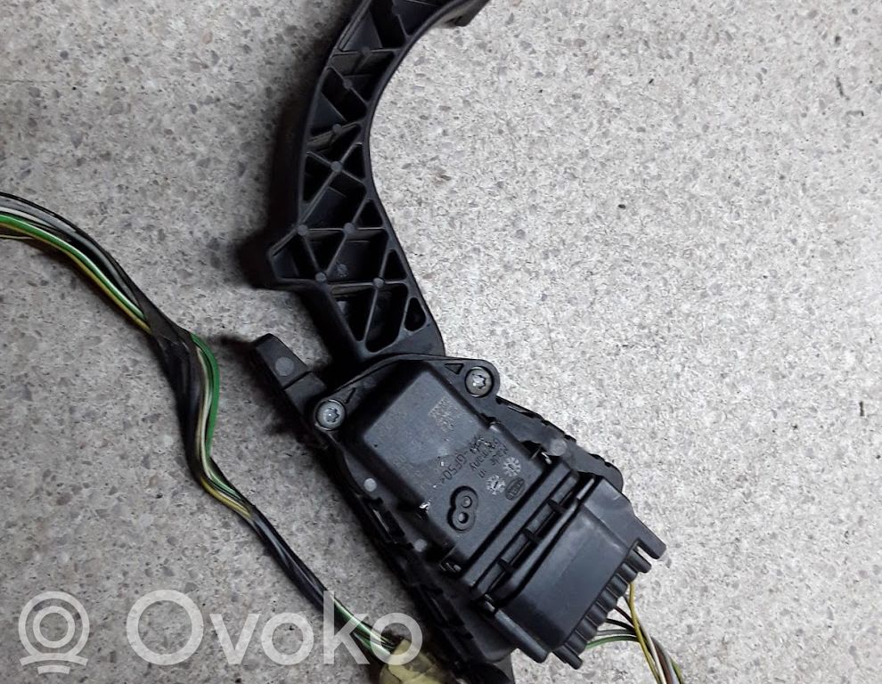 Ford Focus Accelerator throttle pedal 