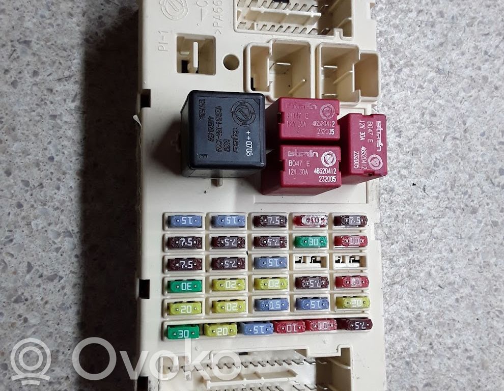 Alfa Romeo 159 Fuse module 