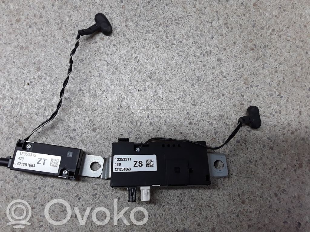 Opel Astra J Antenos stiprintuvas 