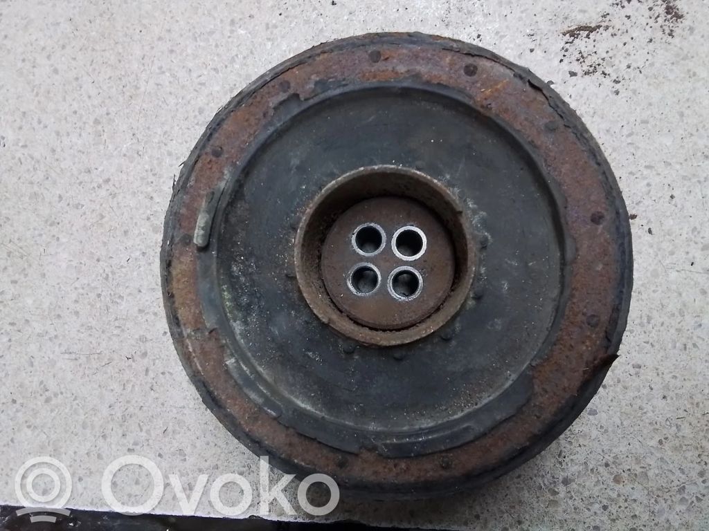 BMW 3 E90 E91 Skriemulys alkūninio veleno 