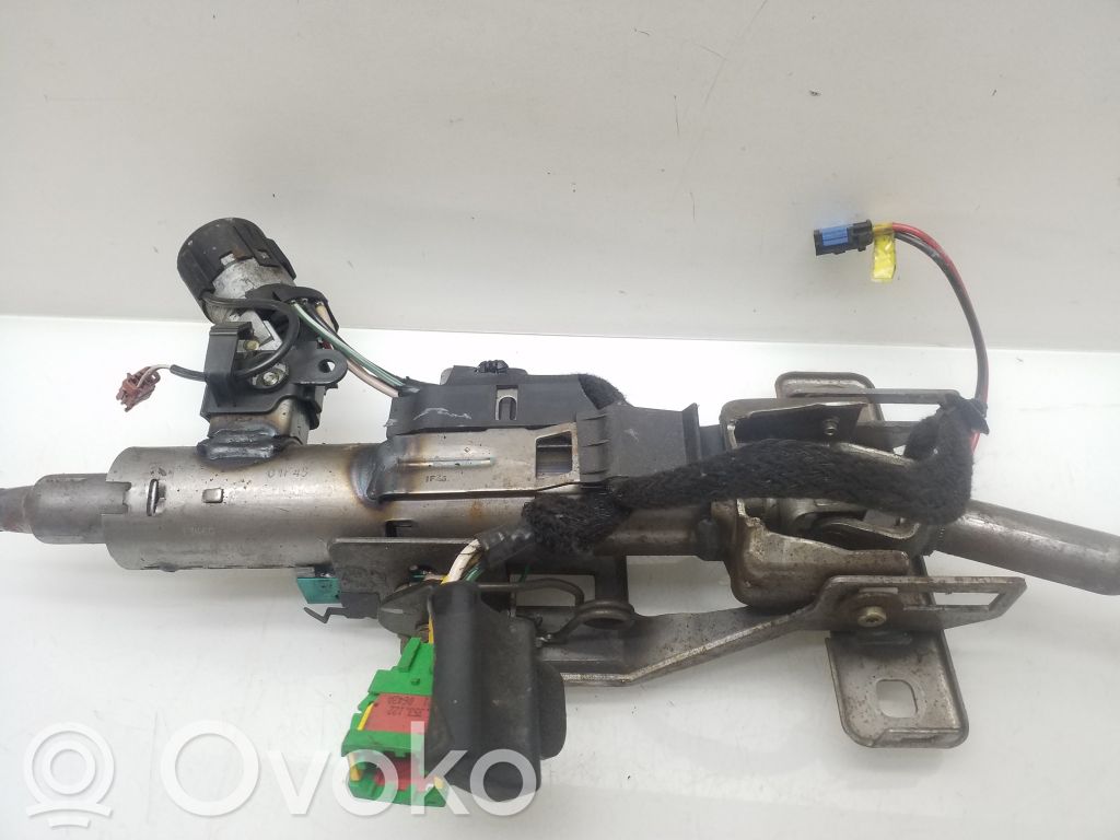 Peugeot 307 Vairo rato ašies komplektas 