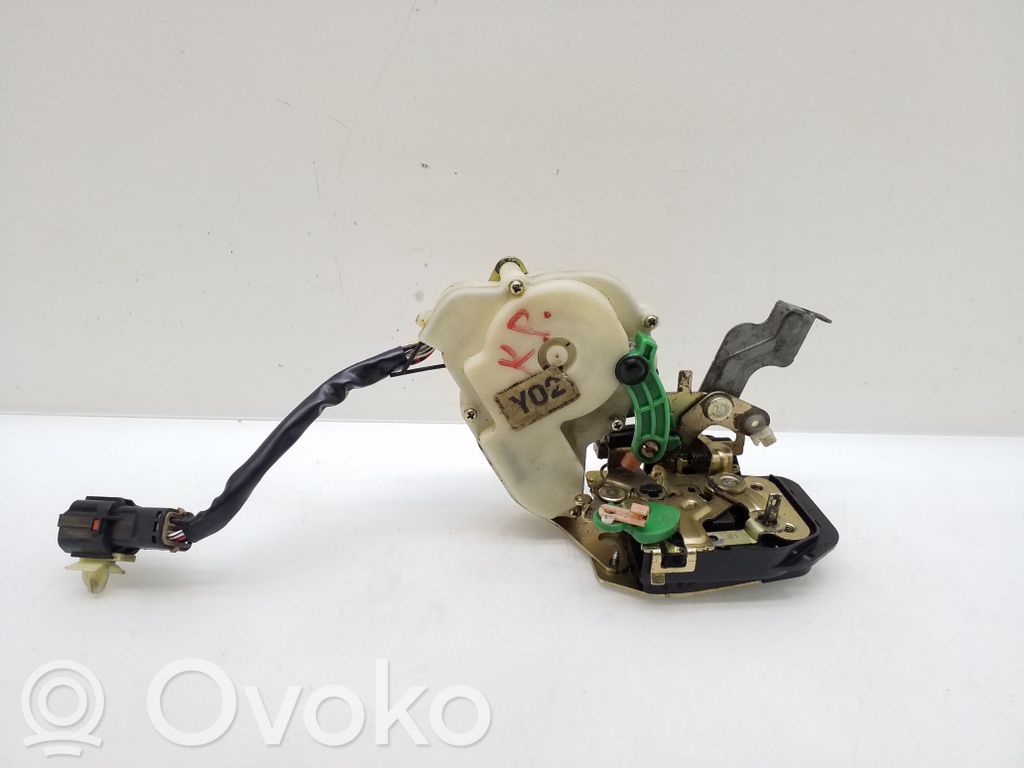 KIA Sorento Front door lock 