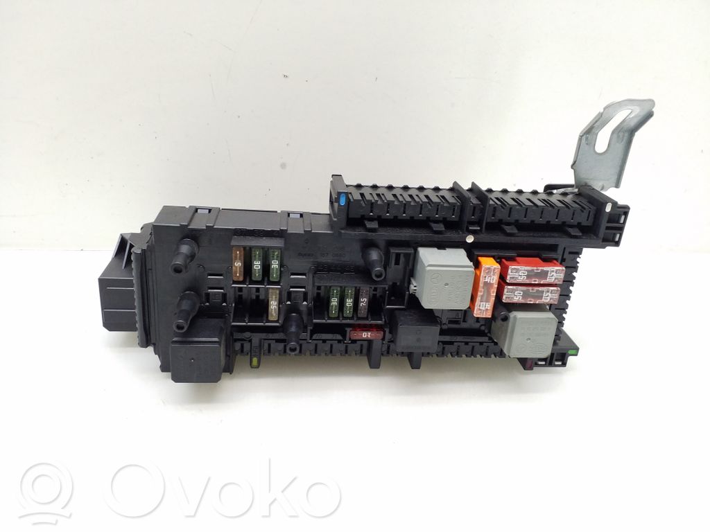 Mercedes-Benz E W212 Fuse module 