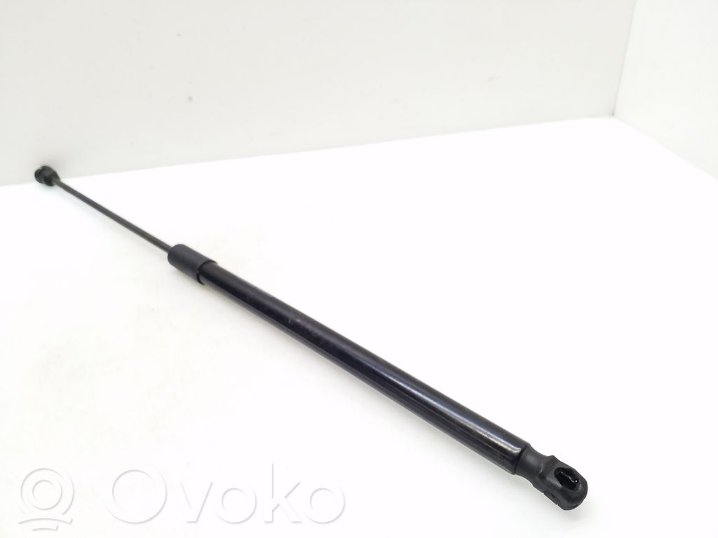 KIA Ceed Tailgate/trunk strut/damper 