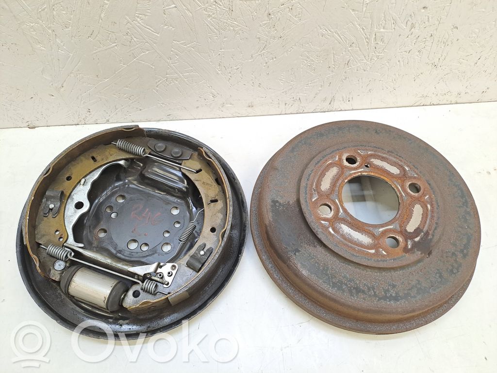 Cubo de rueda trasera   EY162210L,EY161126A