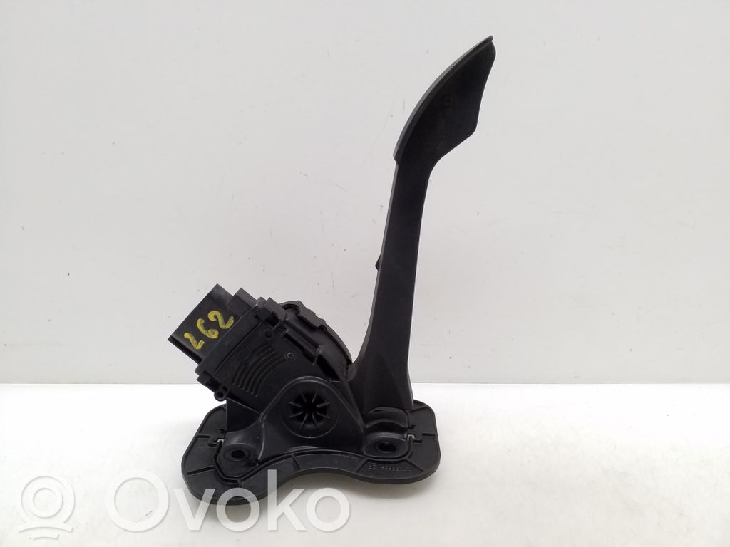 Akceleratoriaus pedalas   6C119F836CB,6PV00923800