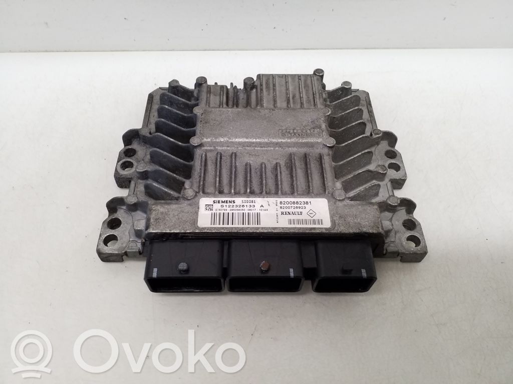 Renault Clio IV Engine control unit/module 