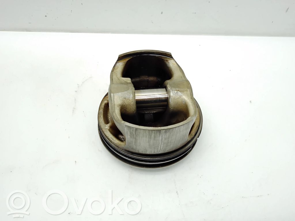 BMW 6 F12 F13 Piston 