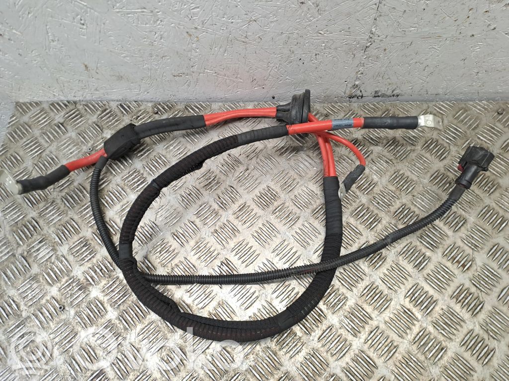 Audi Q7 4M Cable positivo (batería) 