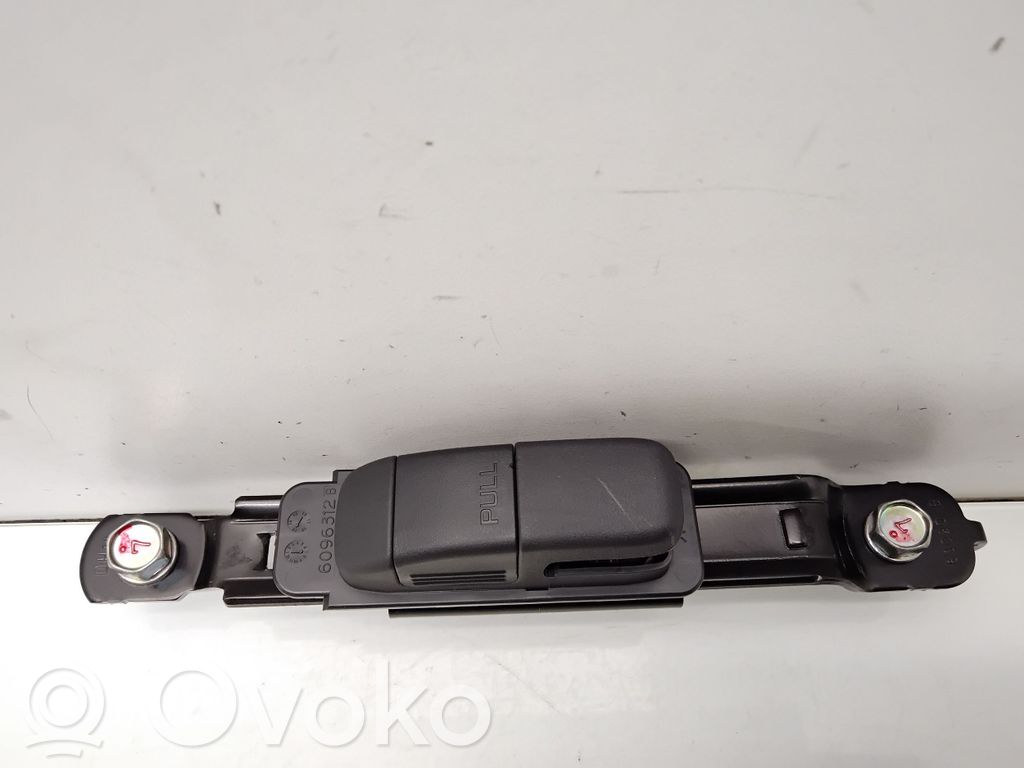 Mitsubishi Eclipse Cross Saugos diržo reguliavimo mechanizmas 