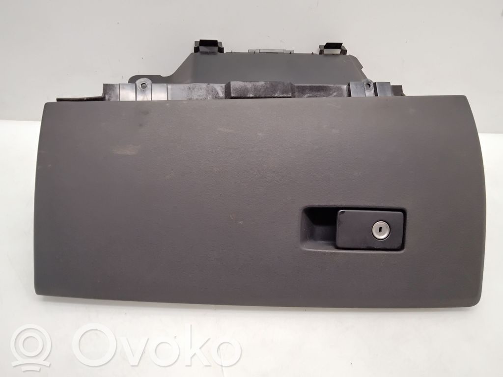 Volvo S80 Daiktadėžė 