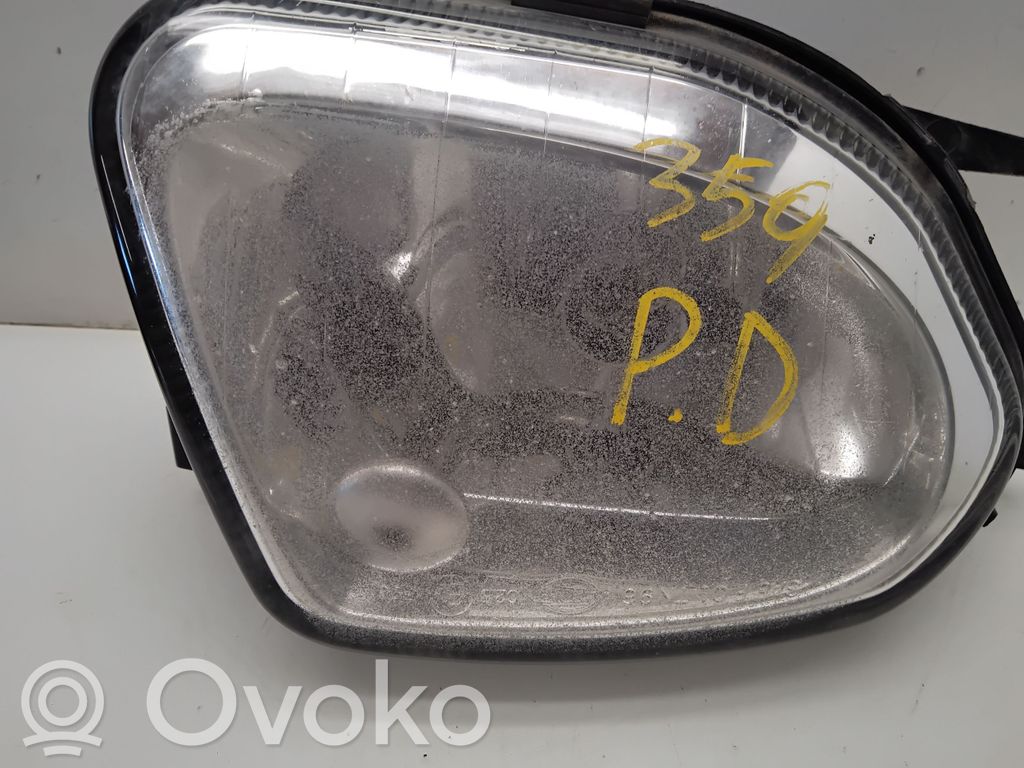 Mercedes-Benz E W211 Światło przeciwmgłowe przednie 