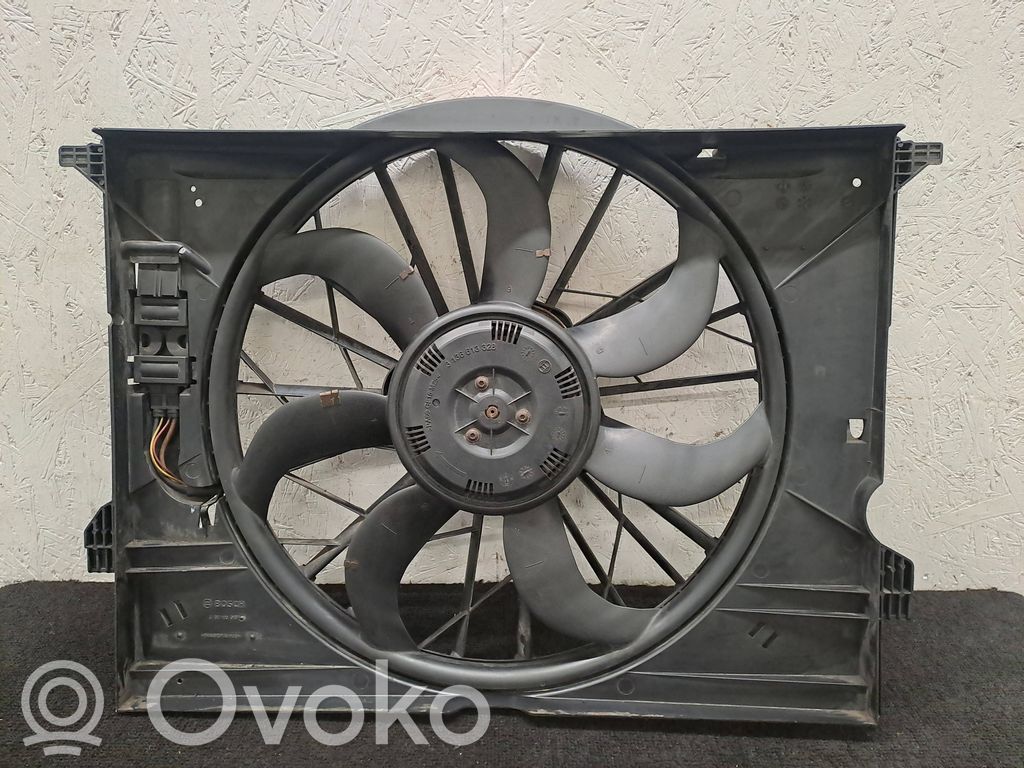 Osłona wentylatora chłodnicy   A2115001693,A2115050555,0130706835,0704111005,1137328108,3135103919,3136613328,3137229007