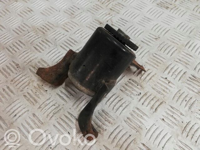 Ford Fiesta Engine mount bracket 