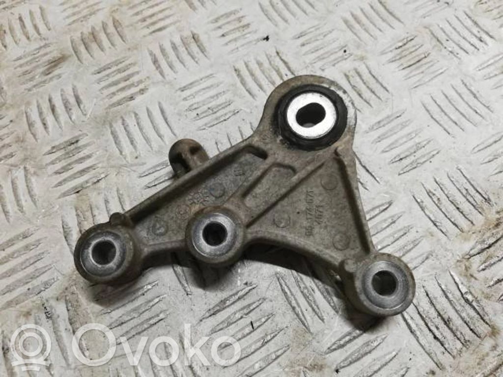 Opel Karl Engine mounting bracket 
