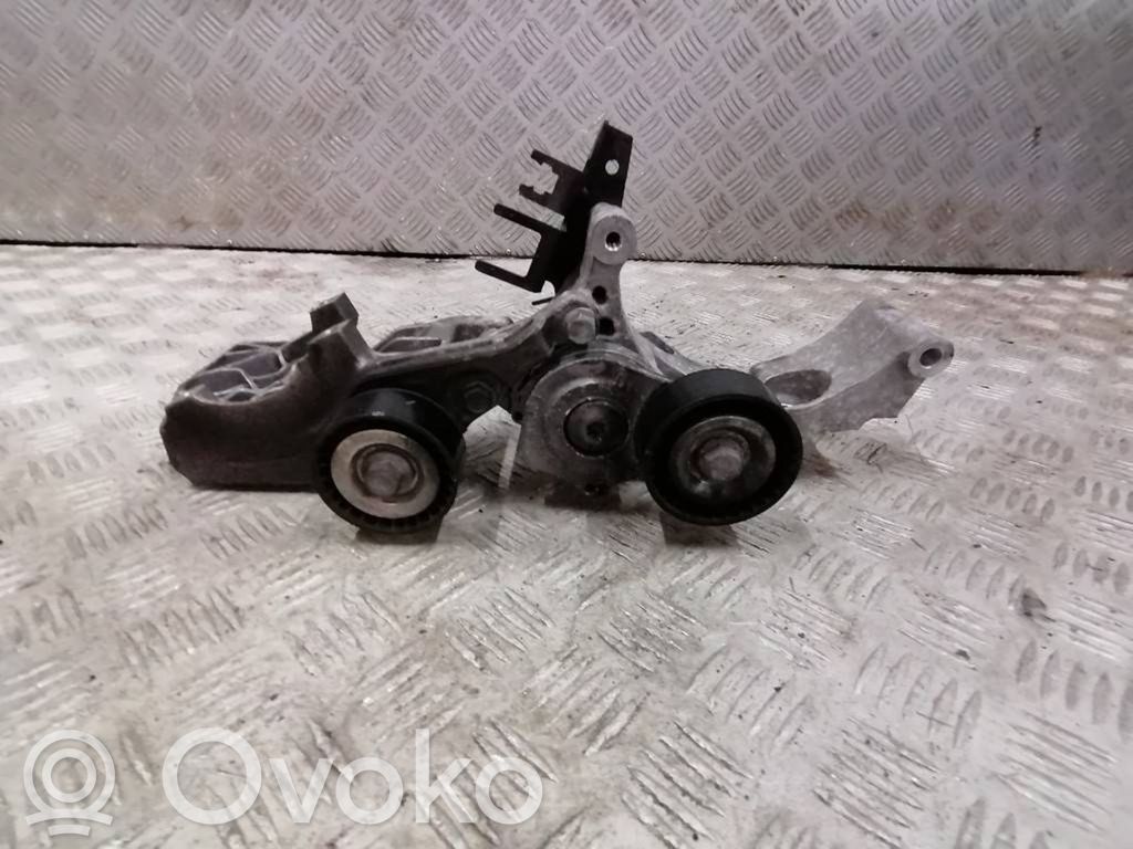 Chevrolet Trax Generator/alternator bracket 