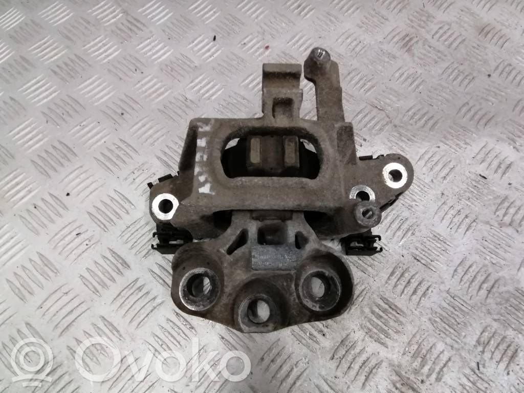 Engine mount bracket   538D16,70381452,3907028