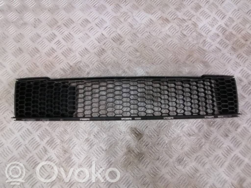 Fiat 500 Front bumper lower grill 