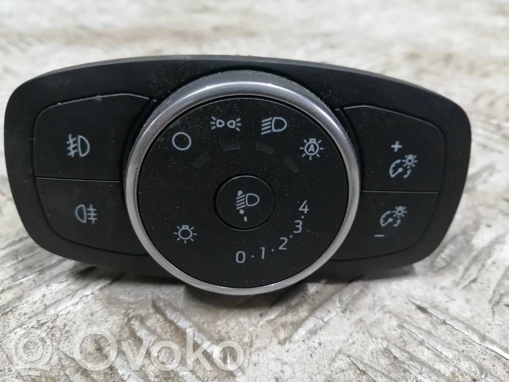 Ford Focus Light switch 