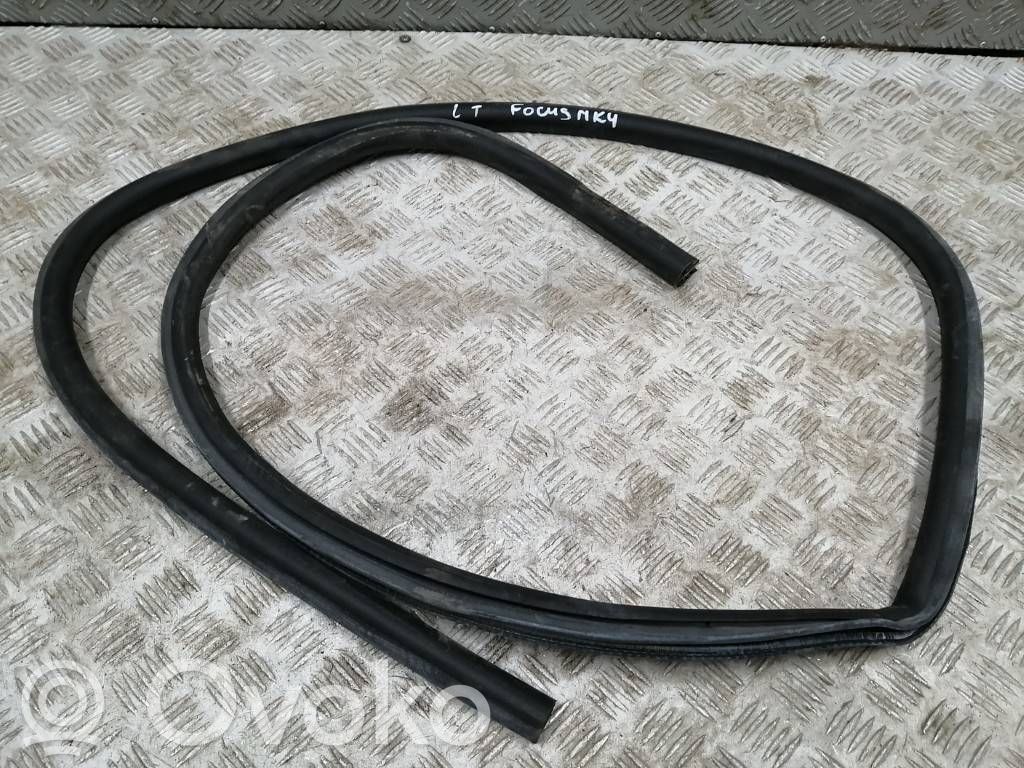 Ford Focus Front door rubber seal 