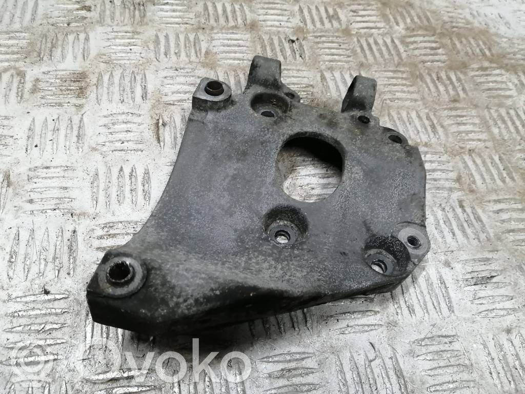 Ford Grand Tourneo Connect A/C compressor mount bracket 