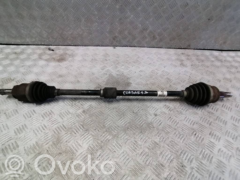 Opel Corsa E Priekinis pusašis 