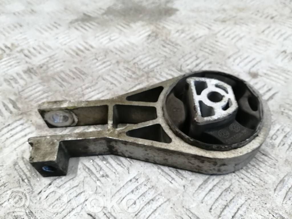 Opel Corsa E Engine mount bracket 