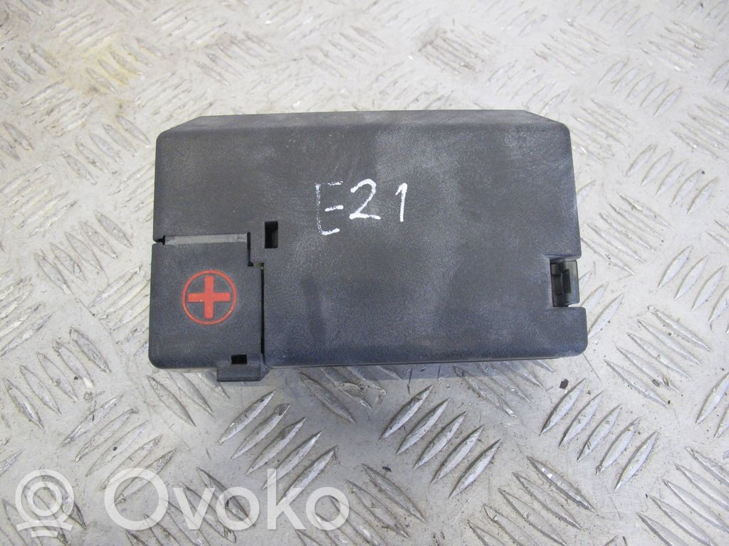 Toyota Corolla E210 E21 Pluskaapeli (akku) 