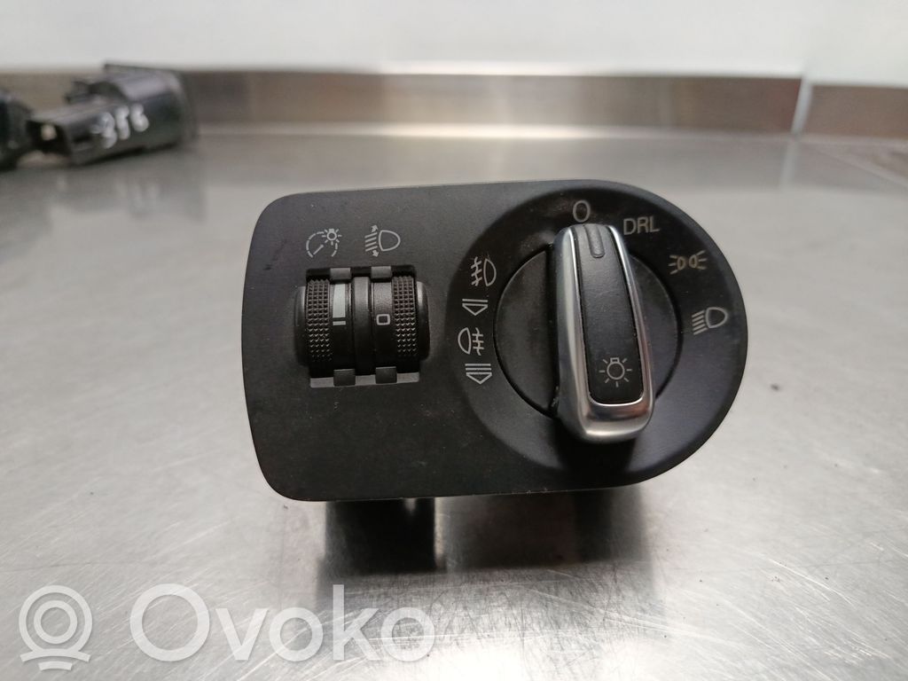 Audi A3 S3 8P Przełącznik świateł 