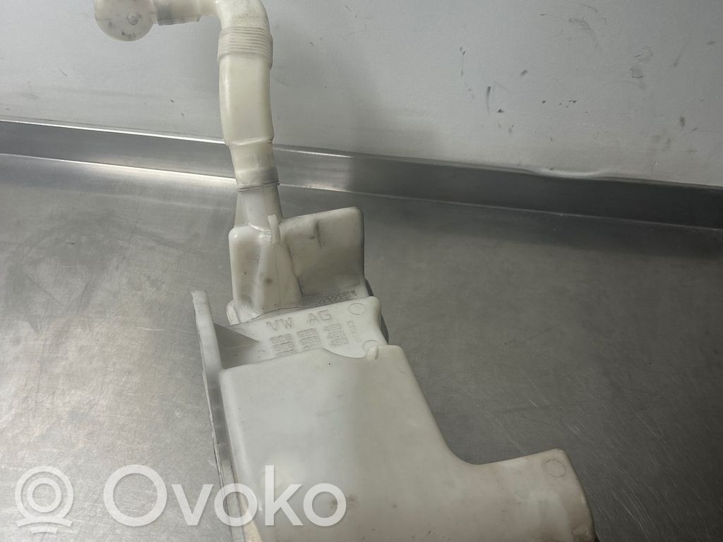 Volkswagen Jetta VI Zbiornik płynu do spryskiwaczy szyby przedniej / czołowej 