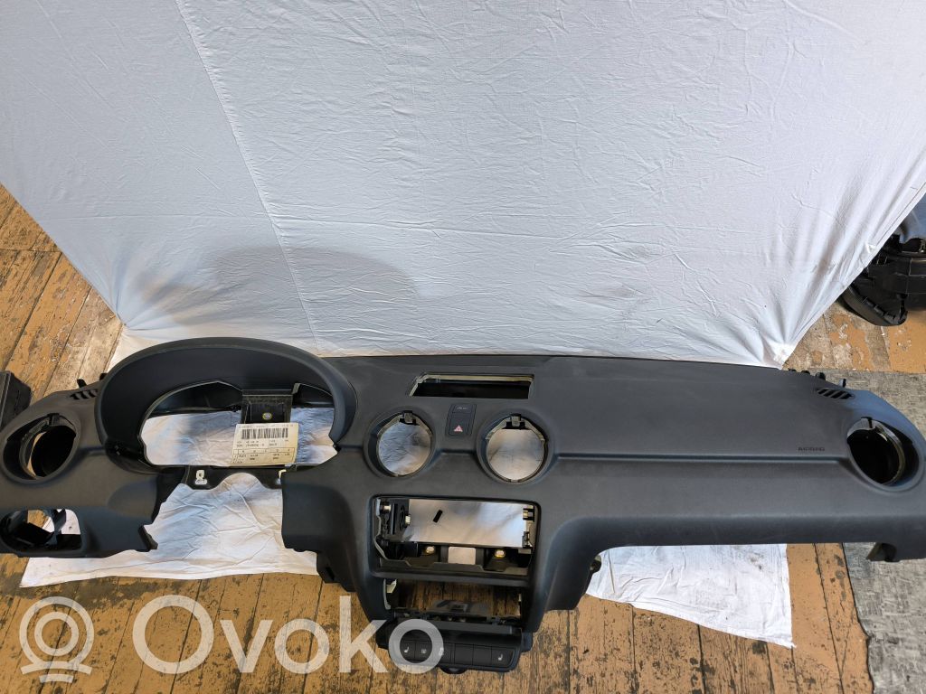 Audi A1 Panelė 