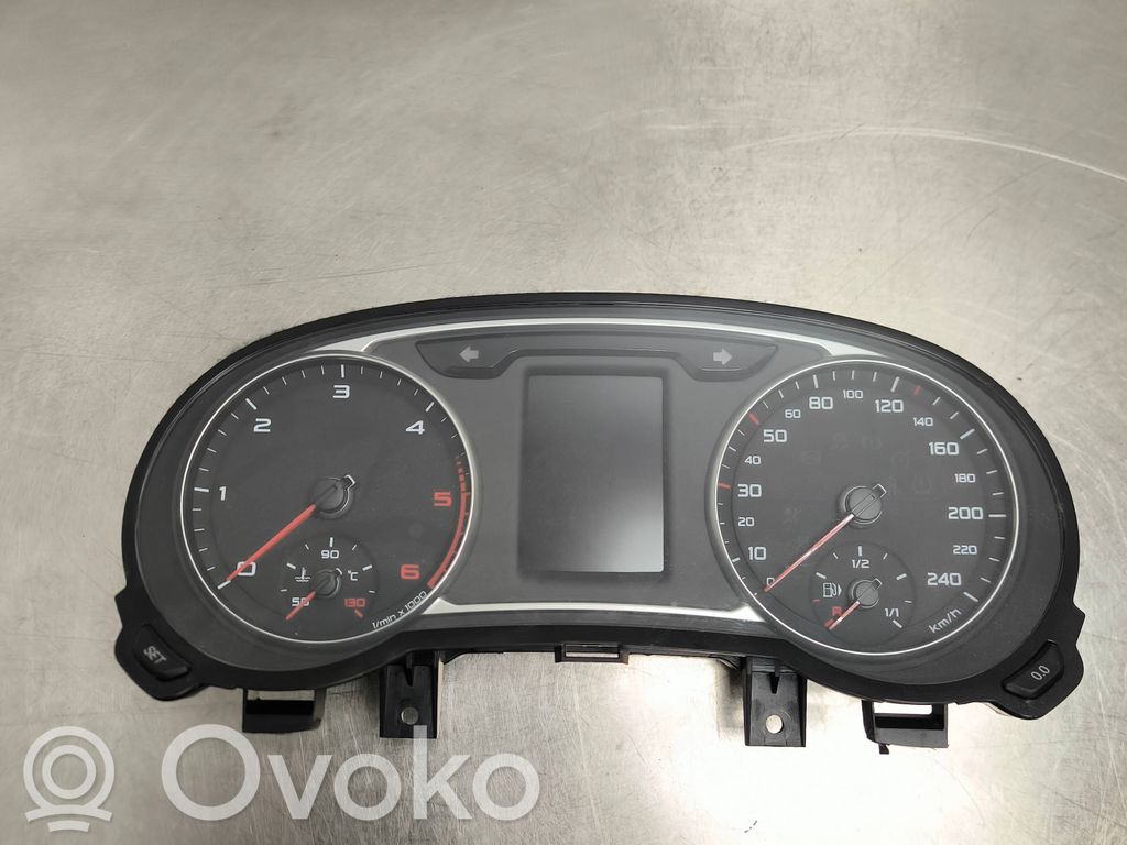 Audi A1 Speedometer (instrument cluster) 