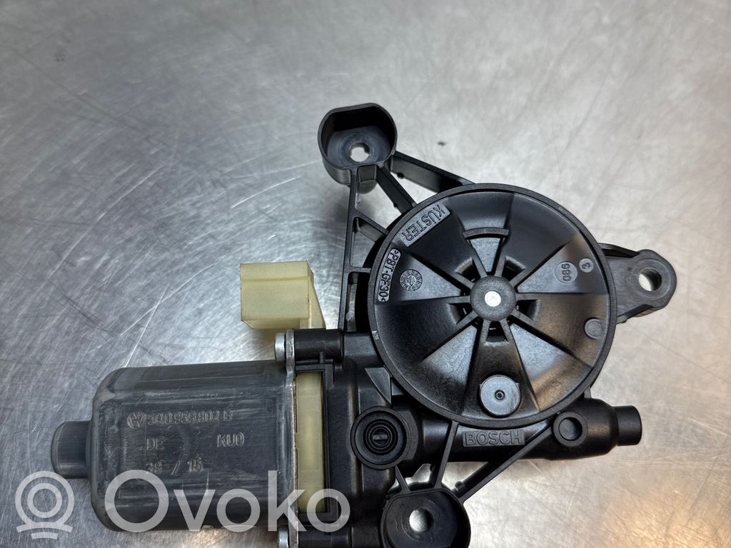 Audi A3 S3 8V Silnik regulatora szyby drzwi przednich 