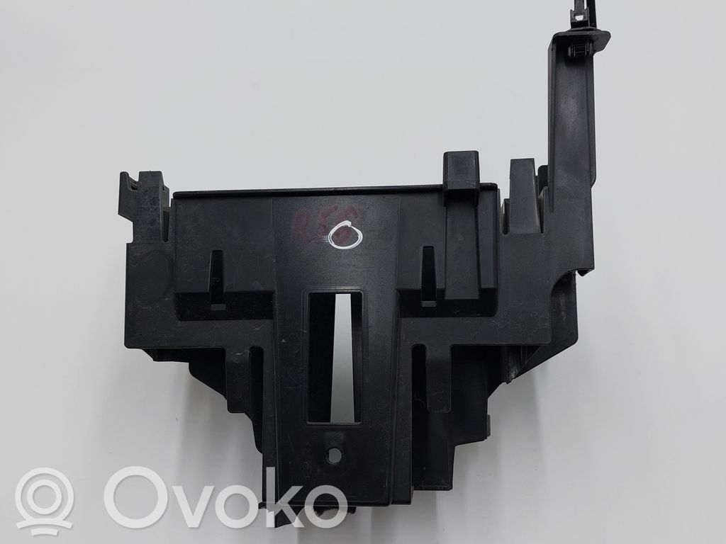 Mini One - Cooper Coupe R56 Engine control unit holder 