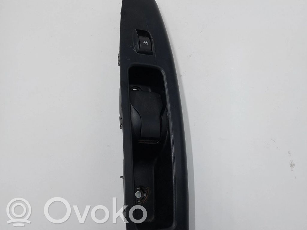 Fiat Doblo Electric window control switch 