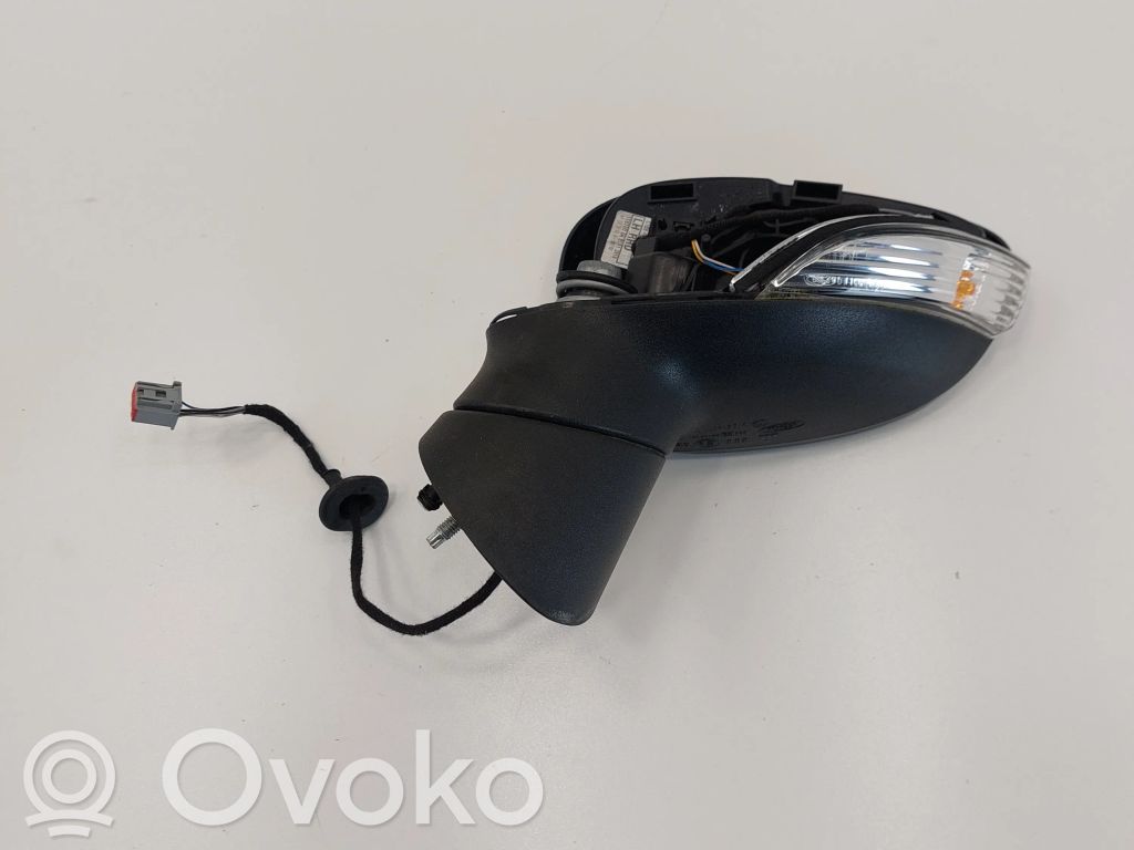 Ford Fiesta Front door electric wing mirror 