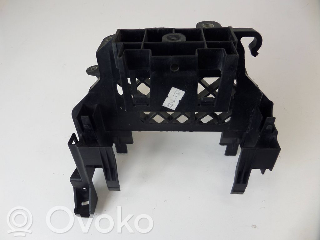 Mini Cooper Countryman R60 Engine control unit holder 