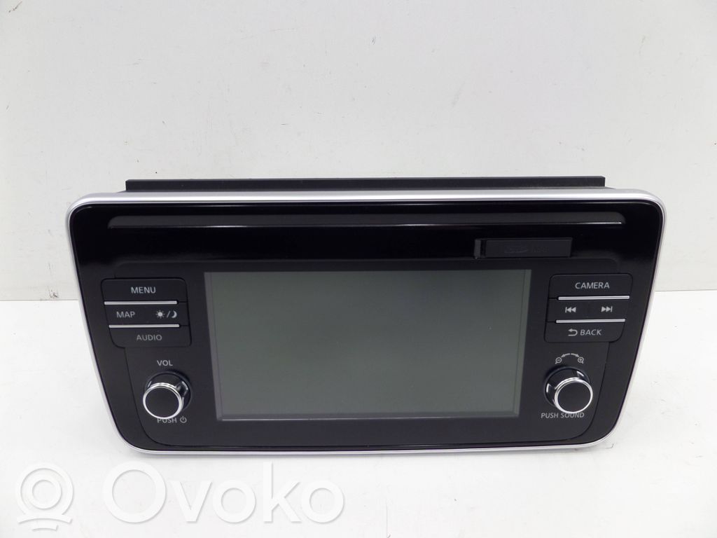 Nissan Leaf II (ZE1) Panel / Radioodtwarzacz CD/DVD/GPS 