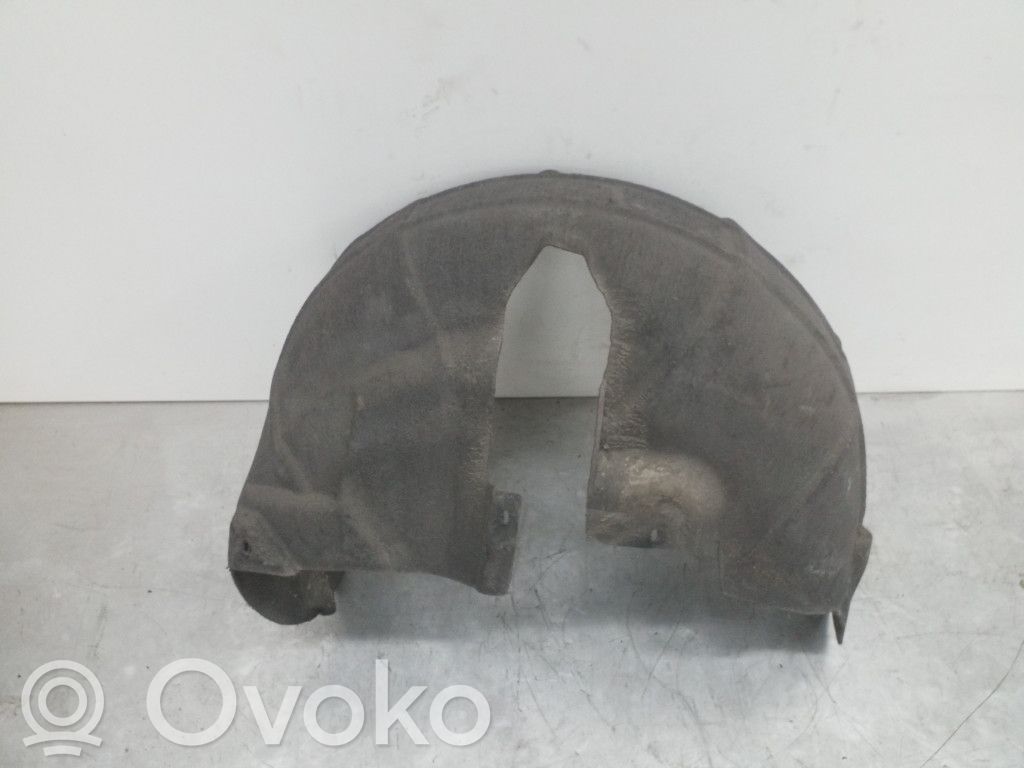Volkswagen PASSAT B7 Rivestimento paraspruzzi parafango posteriore 