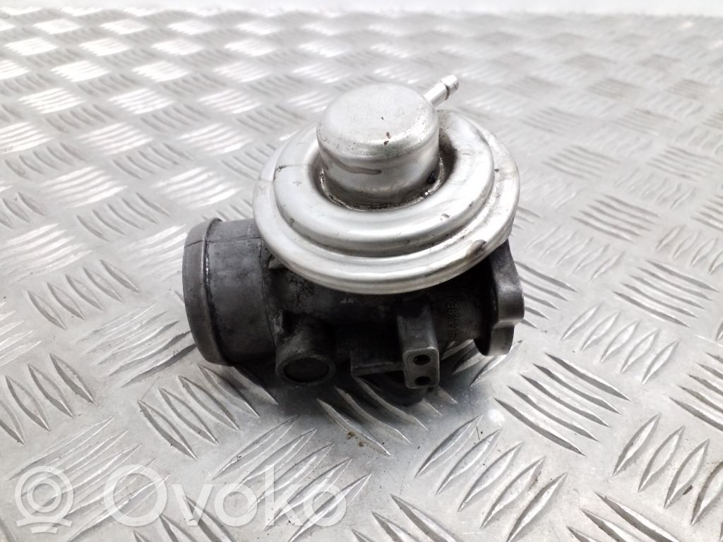 Volkswagen Golf V Válvula EGR 
