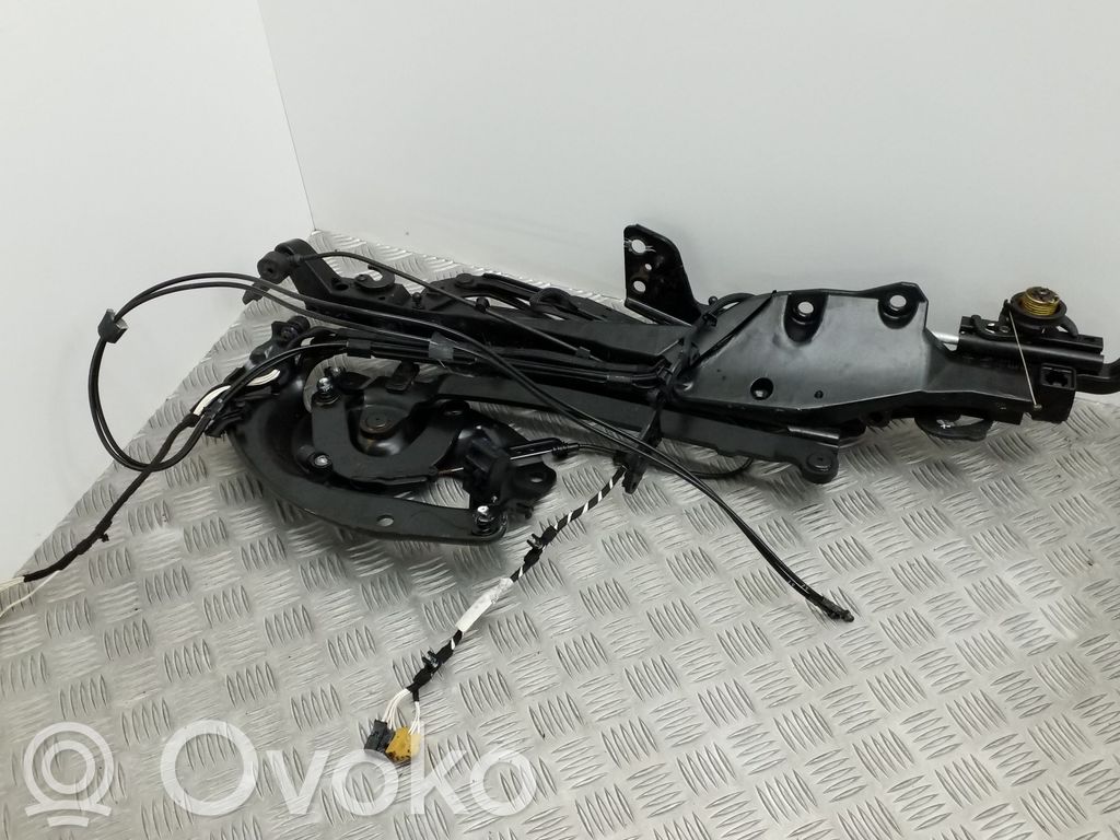 Volkswagen Eos Convertible roof hinge 