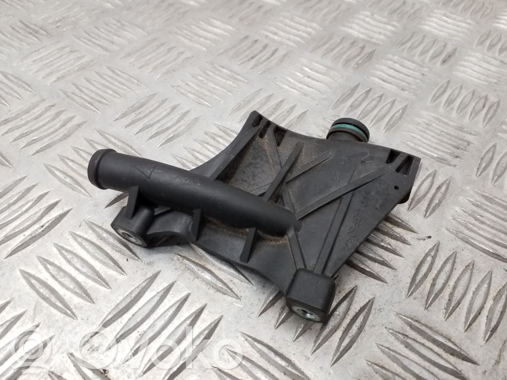 Audi A6 S6 C6 4F Engine coolant pipe/hose 
